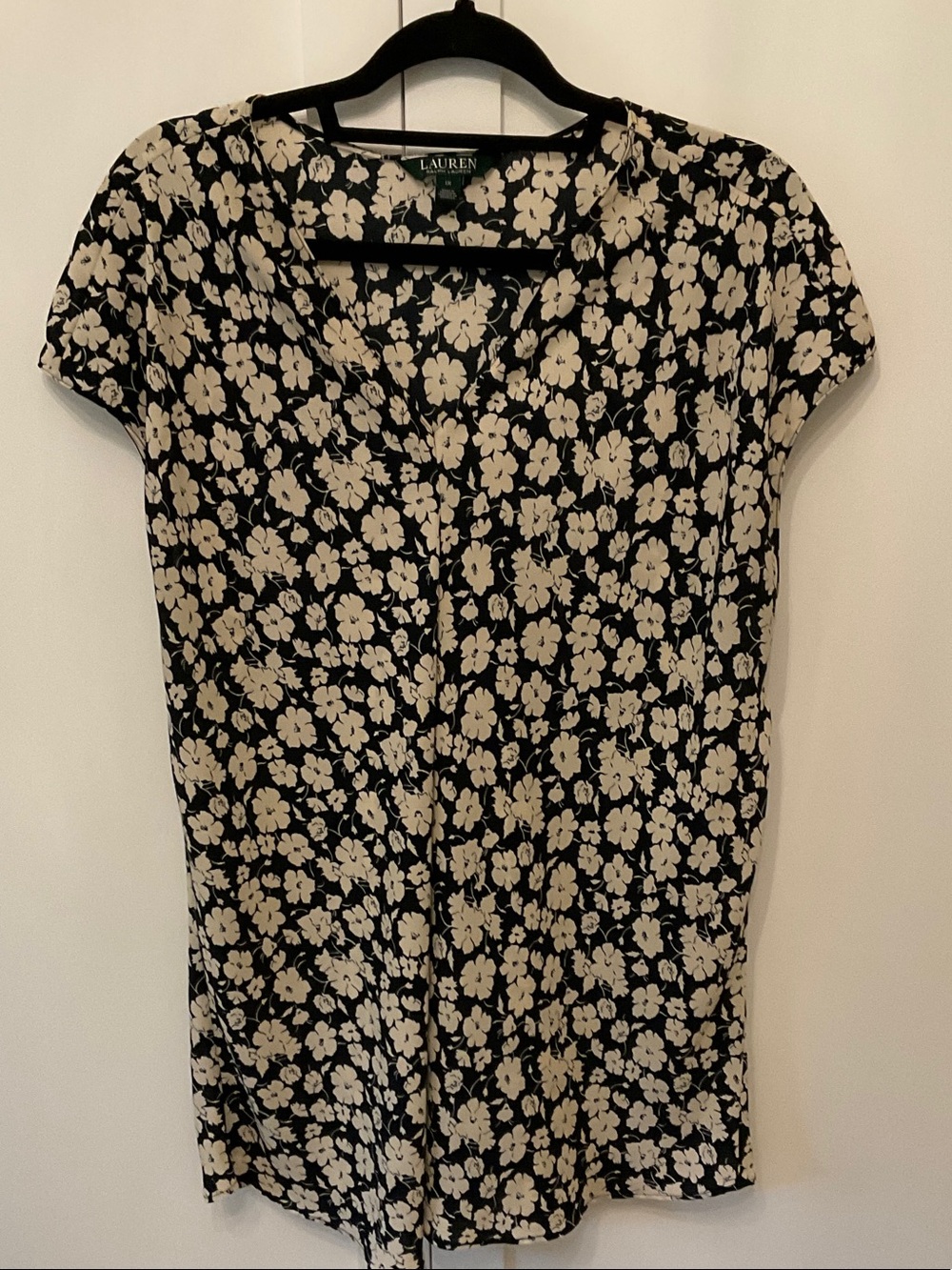 Lauren Ralph Lauren Black Floral V-Neck Short Sleeve Blouse